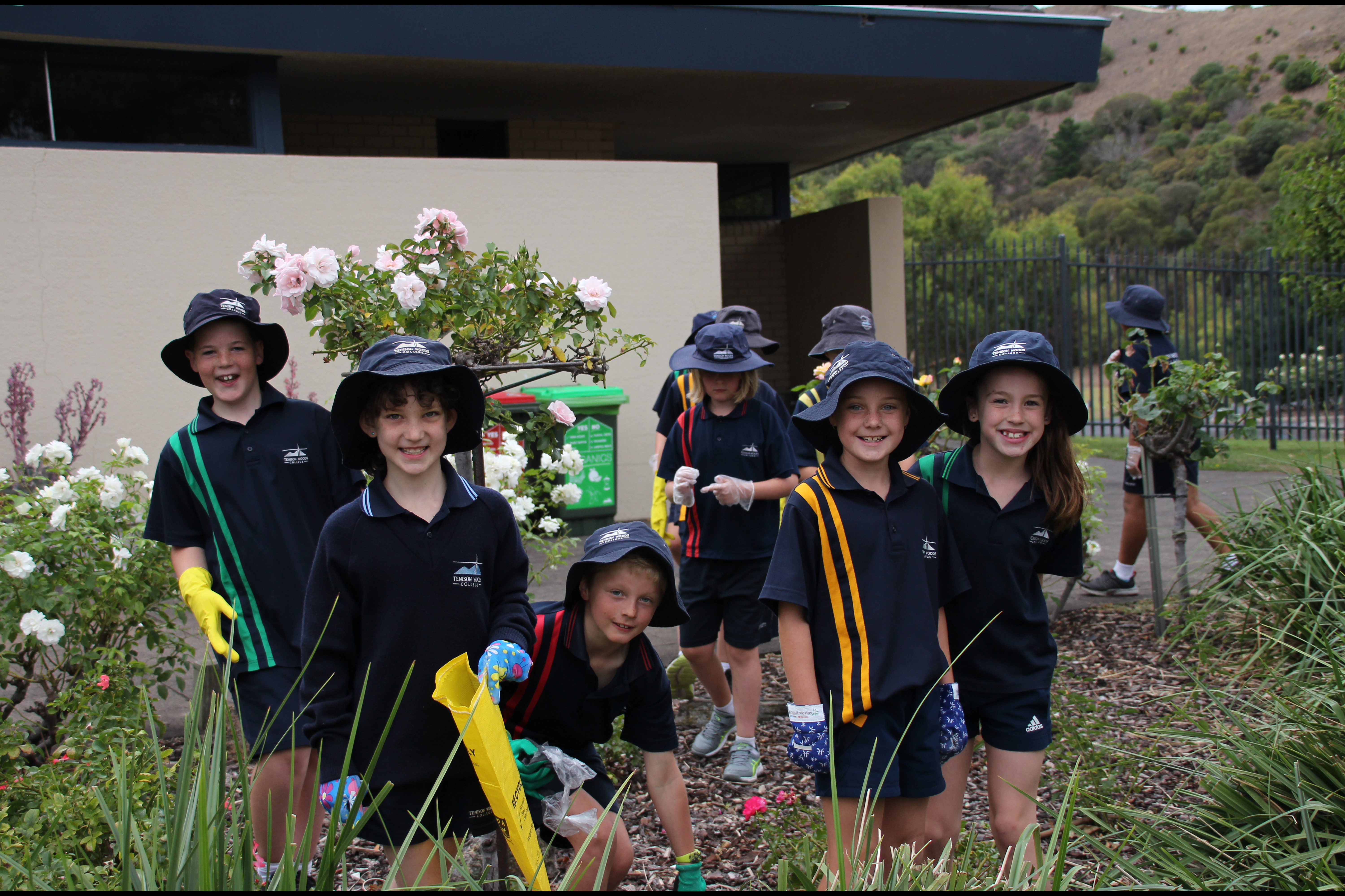 Clean up Australia Day Kids.jpg