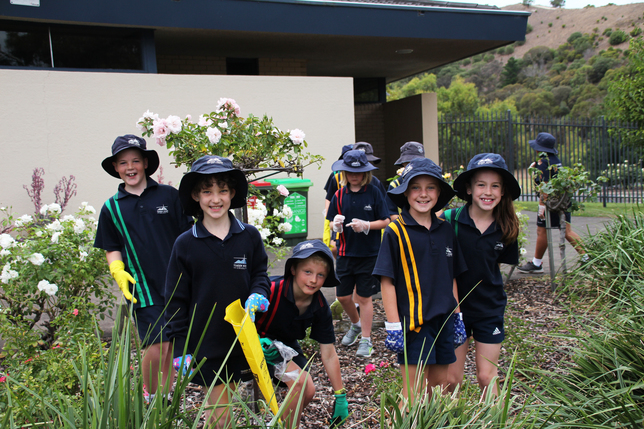 Noah Clark, Ava Dixon, Elliot John Rossouw, Hannalie Dunn, Mckayla Maney, Layla Sneath.jpg