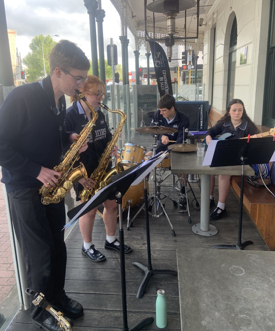 small_jazz_ensemble_1.jpg